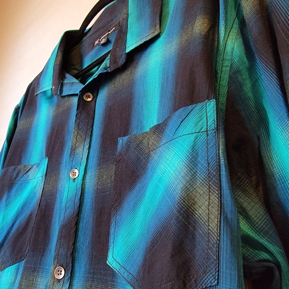 NWT Inc Men's Leo Plaid Shirt Multiple Sizes - Picture 2 of 9